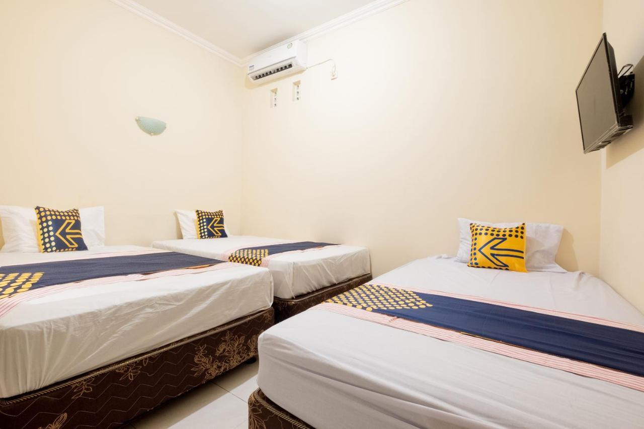 Spot On 2419 Rumah Nugraha Hotel Syariah Yogyakarta Esterno foto